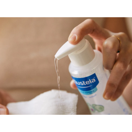 Mustela Agua limpiadora sin aclarado con Aguacate BIO