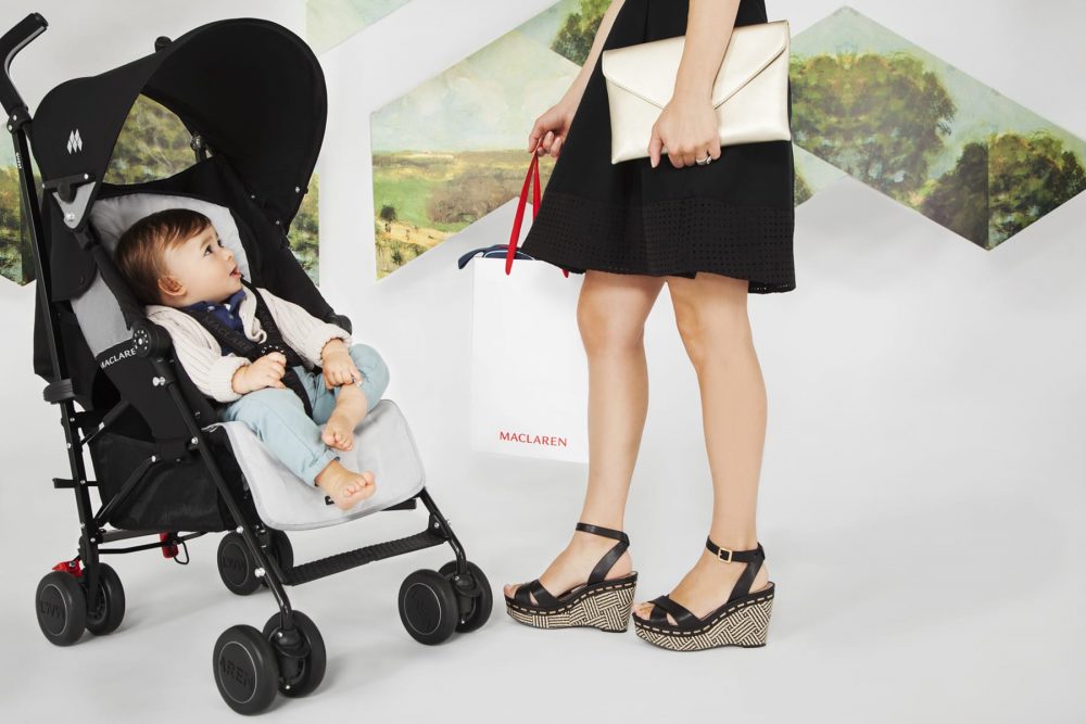 Cuáles son los accesorios necesarios para la silla de paseo del bebé.
